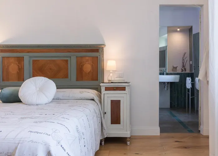 Tre Finestre Sul Mare 3* غْروتّامّاري