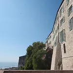 Tre Finestre Sul Mare Bed & Breakfast Grottammare