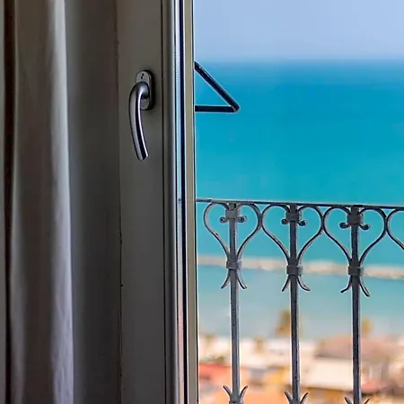 Tre Finestre Sul Mare 3*